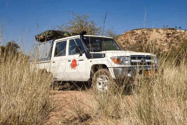 Toyota Landcruiser 4.0V6 Camping Equipped 2 Pax